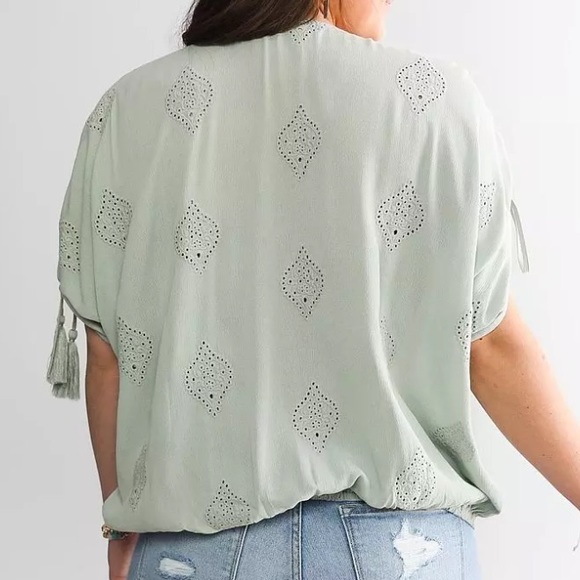 NWT Miss Me Eyelet Dolman Blouse - Picture 3 of 4